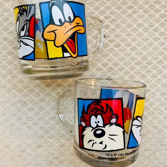 2x 1994 Bugs Bunny, Road Runner, Daffy Duck Mugs - Picture 2 of 2
